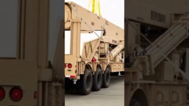 🚨「日本、防衛力強化へ！12式ミサイルを1年前倒しで配備決定」🛡️🇯🇵#日本防衛 #ミサイル配備 #12式地対艦ミサイル #自衛隊 #東アジア情勢 #安全保障