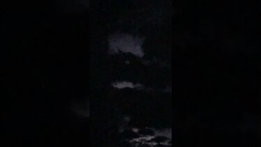 Uber行こうとしたら雷マジやばい⚡️#異常気象 #雷　#uberdriver