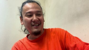 この世界は戦争で滅びます
