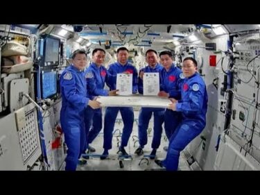 中国宇宙船に宇宙ごみ衝突か、地球帰還を延期　宇宙ステーションに半年滞在の3人