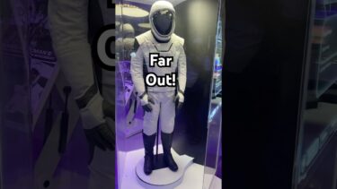 SpaceX Spacesuit | Design, Tech & the Future of Space Travel