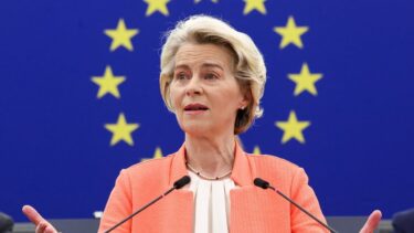 🚗EUのEVシフト、ついに延期⁉ 2040年まで先送りの衝撃